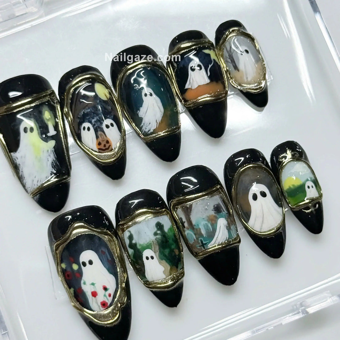 Haunted Gallery | Handmade Ghost Painting Frame Vintage Halloween Press-On Nails