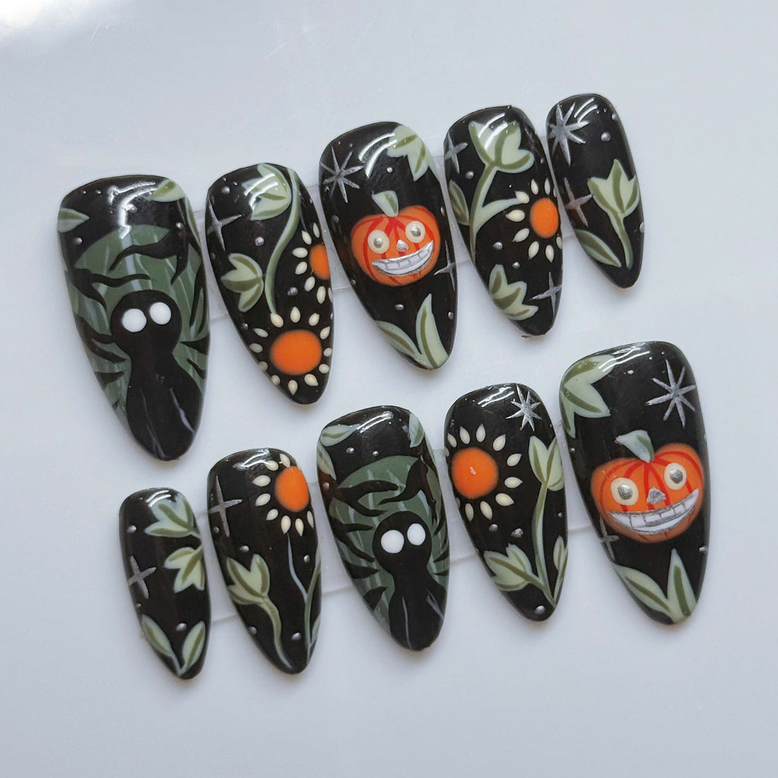 Shadow Woods | Handmade Woodland Halloween Pumpkin Shadow Figure Gel Press-On Nails (Copy)