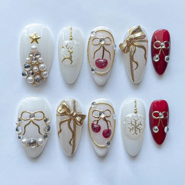Golden Noel | Handmade White Gold Christmas Pearl Tree Wreath Press-On Nails