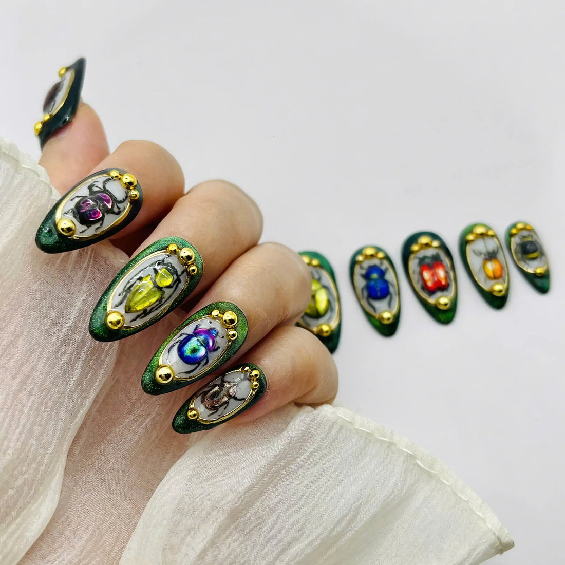 Handmade Beetle Green Cat Eye Insect Lovers Gold Framed Press on Nails C28